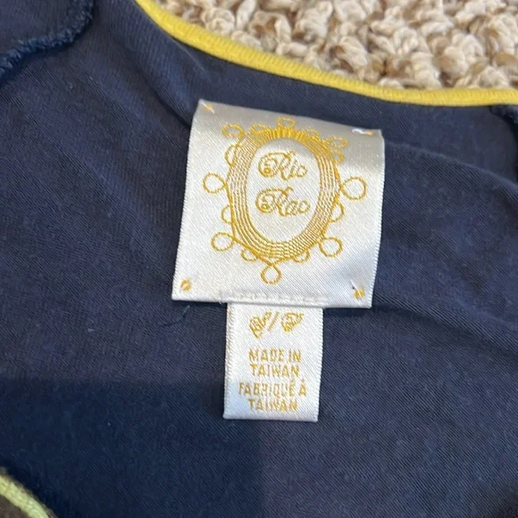 Anthropologie Rio Rio flutter sleeve top - Picture 2 of 3